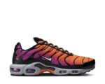 Nike_Air_Max_Plus_Black_Photon_Dust_-_Total_Orange_DM0032-014_3